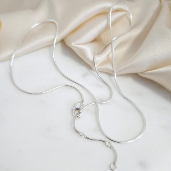 Ženska klasična verižica iz srebra s podaljškom - gladka Ženska klasična verižica iz srebra s podaljškom - gladka