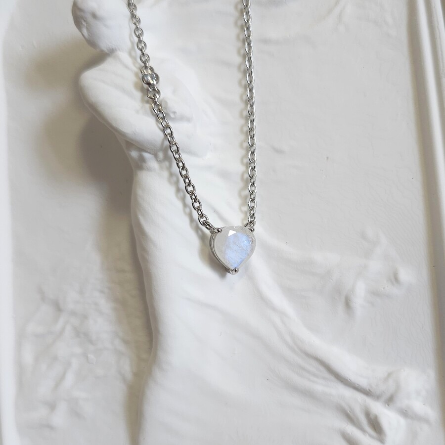 Ženska verižica iz srebra SOFIA, Mesečev kamen in Beli Topaz