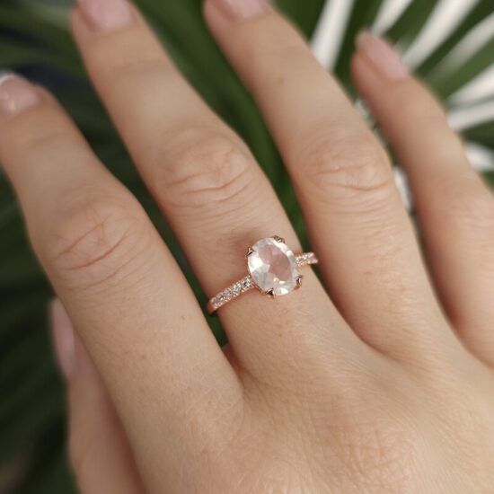 Ženski prstan iz srebra ISABELLA PAVÉ, Rožnati kremen in Beli Topaz