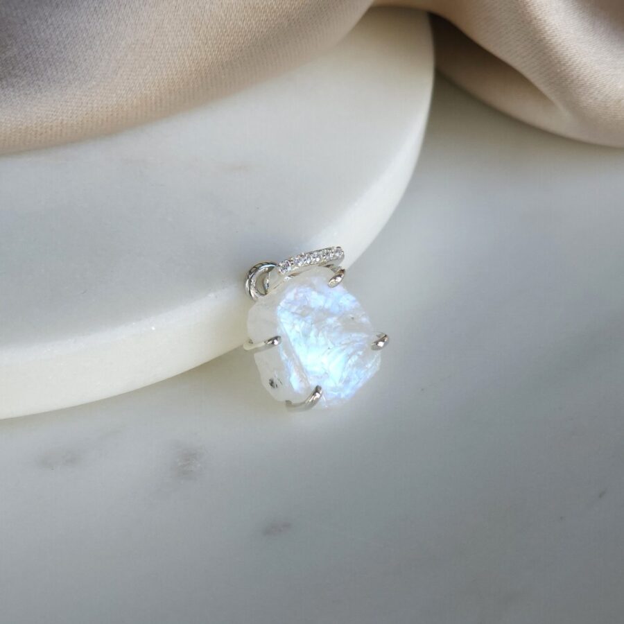 Ungeschliffener Pavé-Anhänger - Mondstein - Seraphina