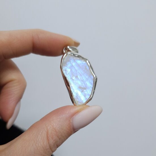 Obesek Lunar - Mesečev kamen - Seraphina