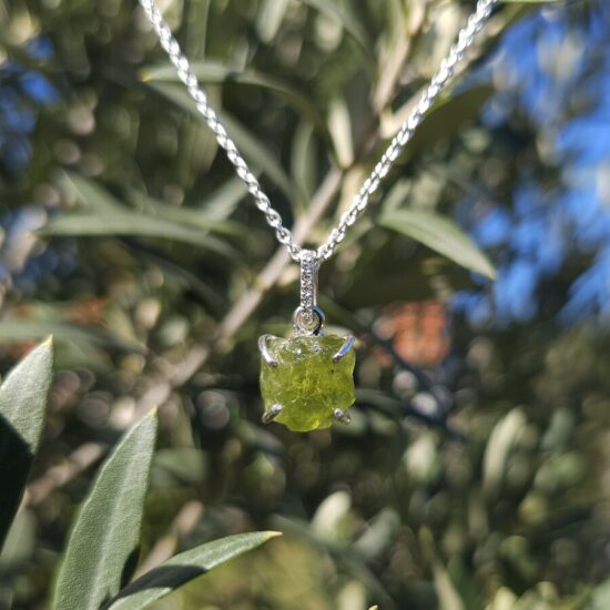 Damenanhänger aus Sterlingsilber UNCUT PAVÉ, Peridot