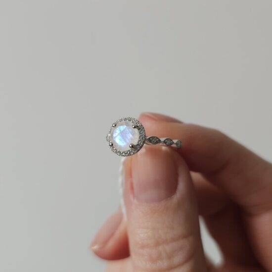 Viktorijin prsten s mjesečevim kamenom i bijelim topazom - Serafina