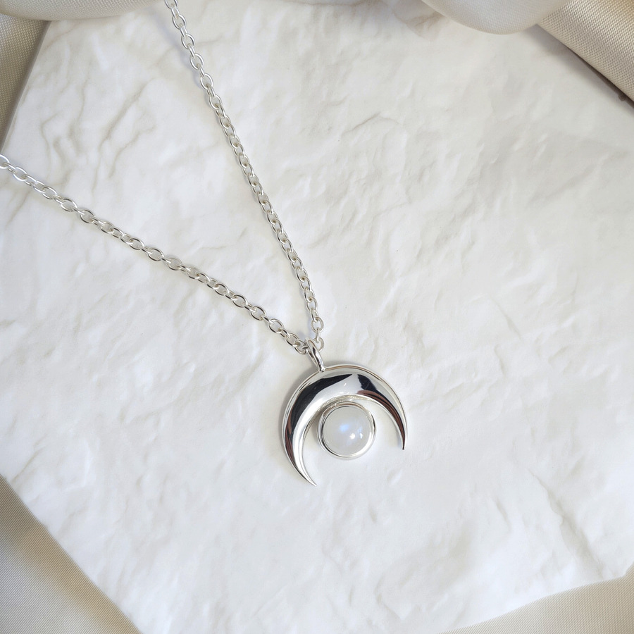 Ženska verižica iz srebra KIARA, Mesečev kamen