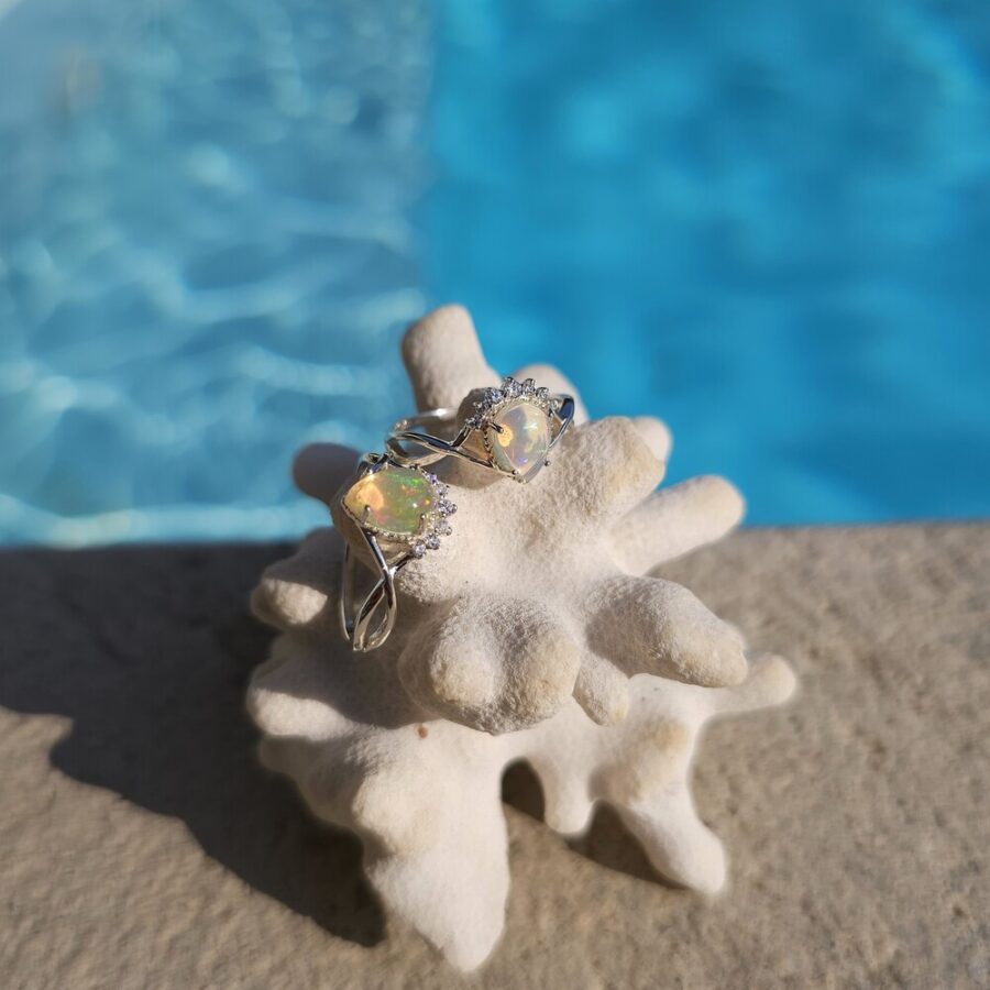 Prsten Lotus - Opal i bijeli topaz - Seraphina