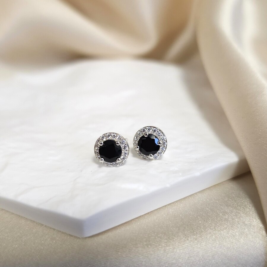 Ženski uhani iz srebra ANUBIS, Črni Oniks