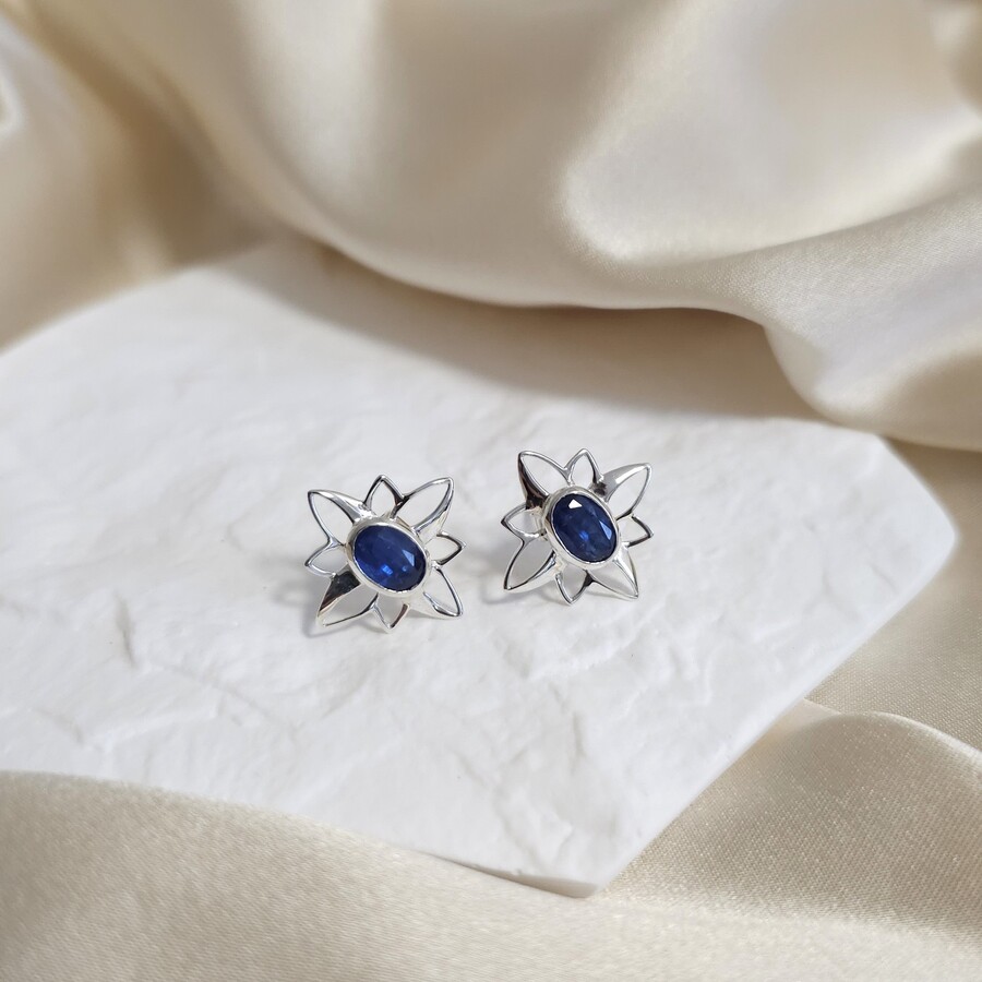 Ženski uhani iz srebra INDIGO, Kianit