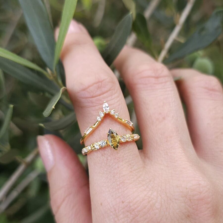 Ženski srebrni prsten AVALANCHE, moldavit i bijeli topaz Ženski srebrni prsten AVALANCHE, moldavit i bijeli topaz