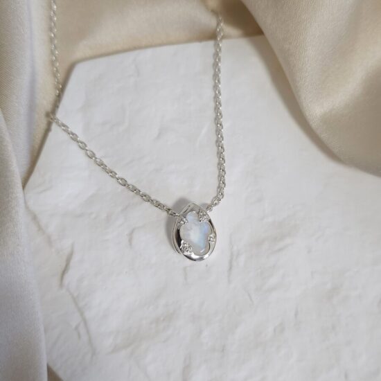 Ženski ALMA srebrni lanac, mjesečev kamen i bijeli topaz