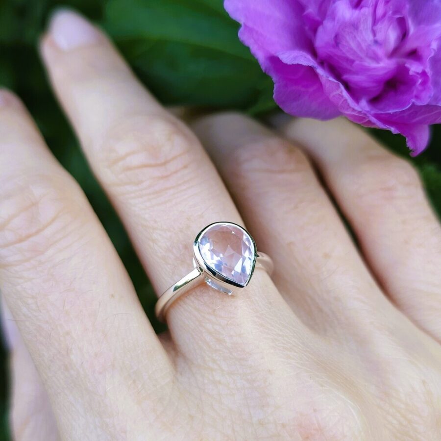 Ženski prstan iz srebra TARA, Roževec Ženski prstan iz srebra TARA, Roževec