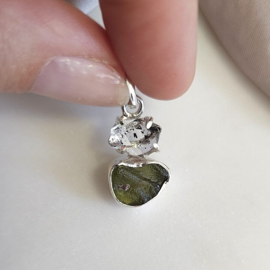 Ženski obesek iz srebra DIVINE, Moldavit in Herkimer