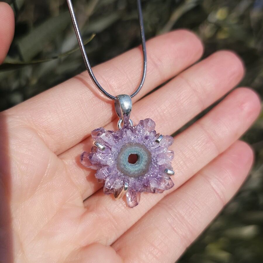 Ženski obesek iz srebra ARADIA, Ametist Stalaktit